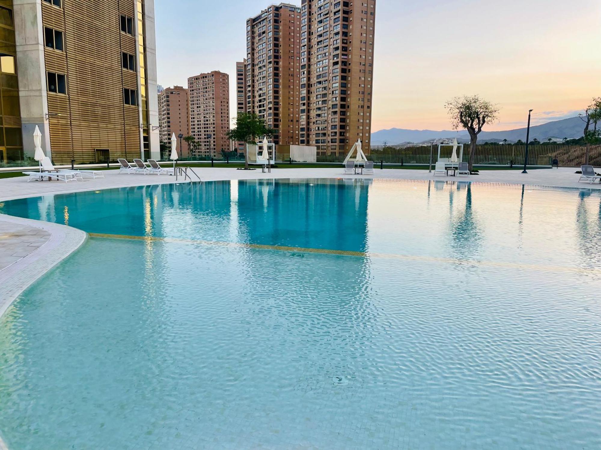 Intempo Sky: Surcando El Cielo Benidorm Dış mekan fotoğraf